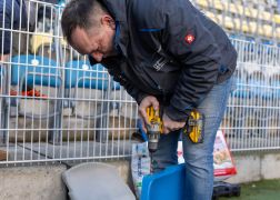 Jena Fans Schleppen 600 Sitze Aus Stadion 03